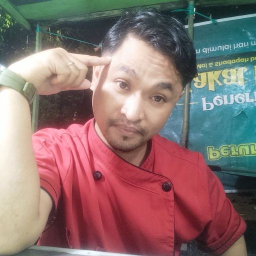 Giám đốc điều hành của 6FFF